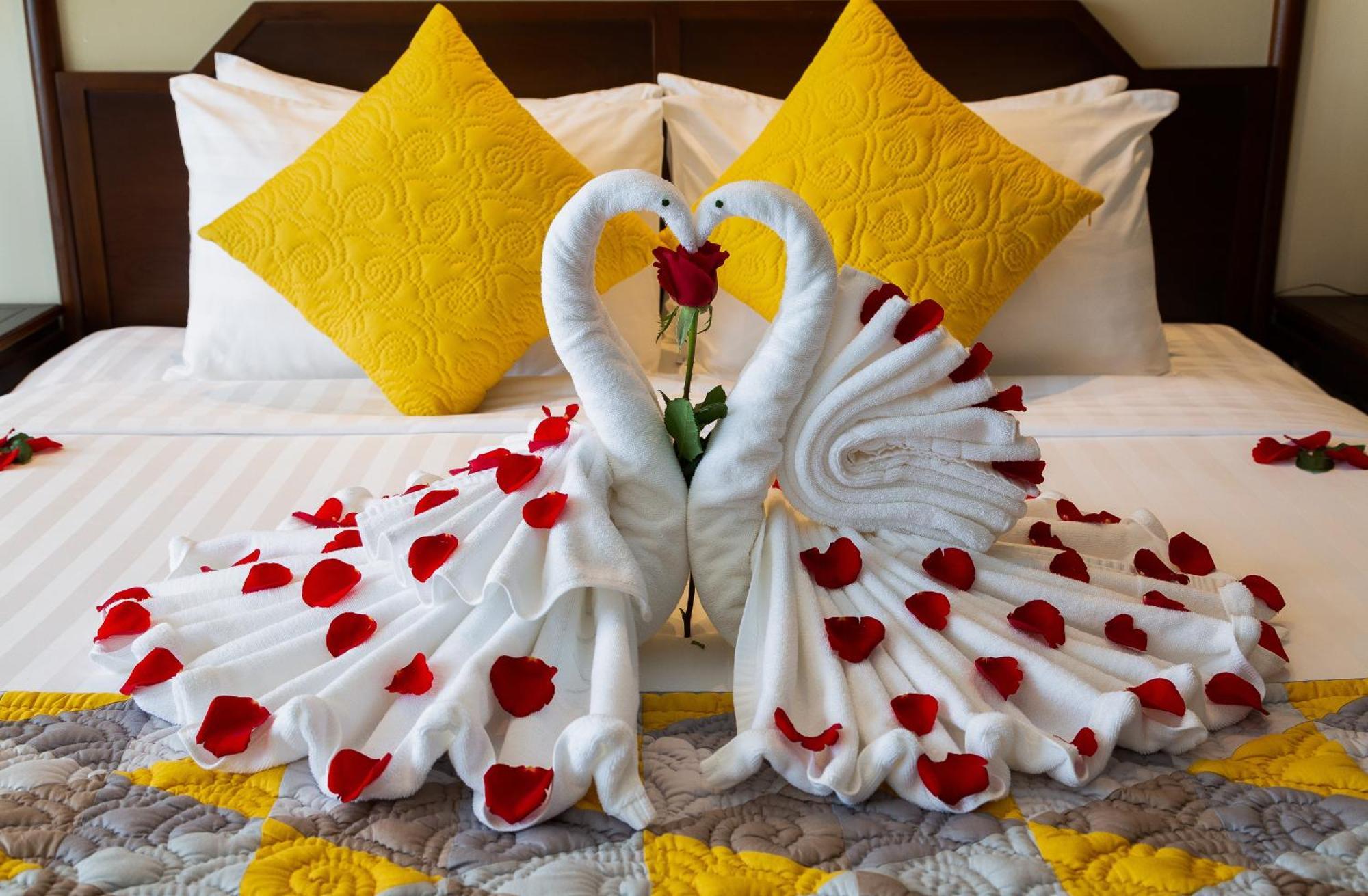 Cozy Savvy Boutique Hotel Hoi An Bagian luar foto