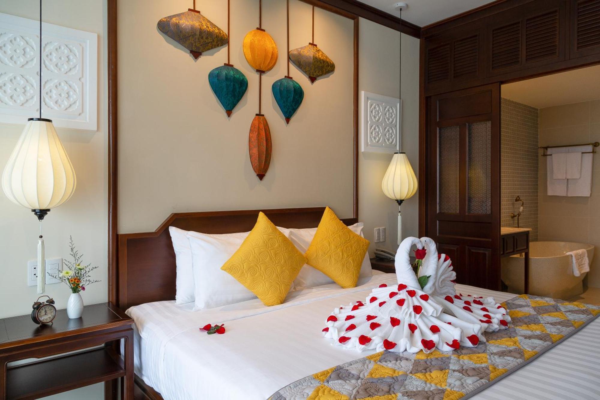 Cozy Savvy Boutique Hotel Hoi An Bagian luar foto
